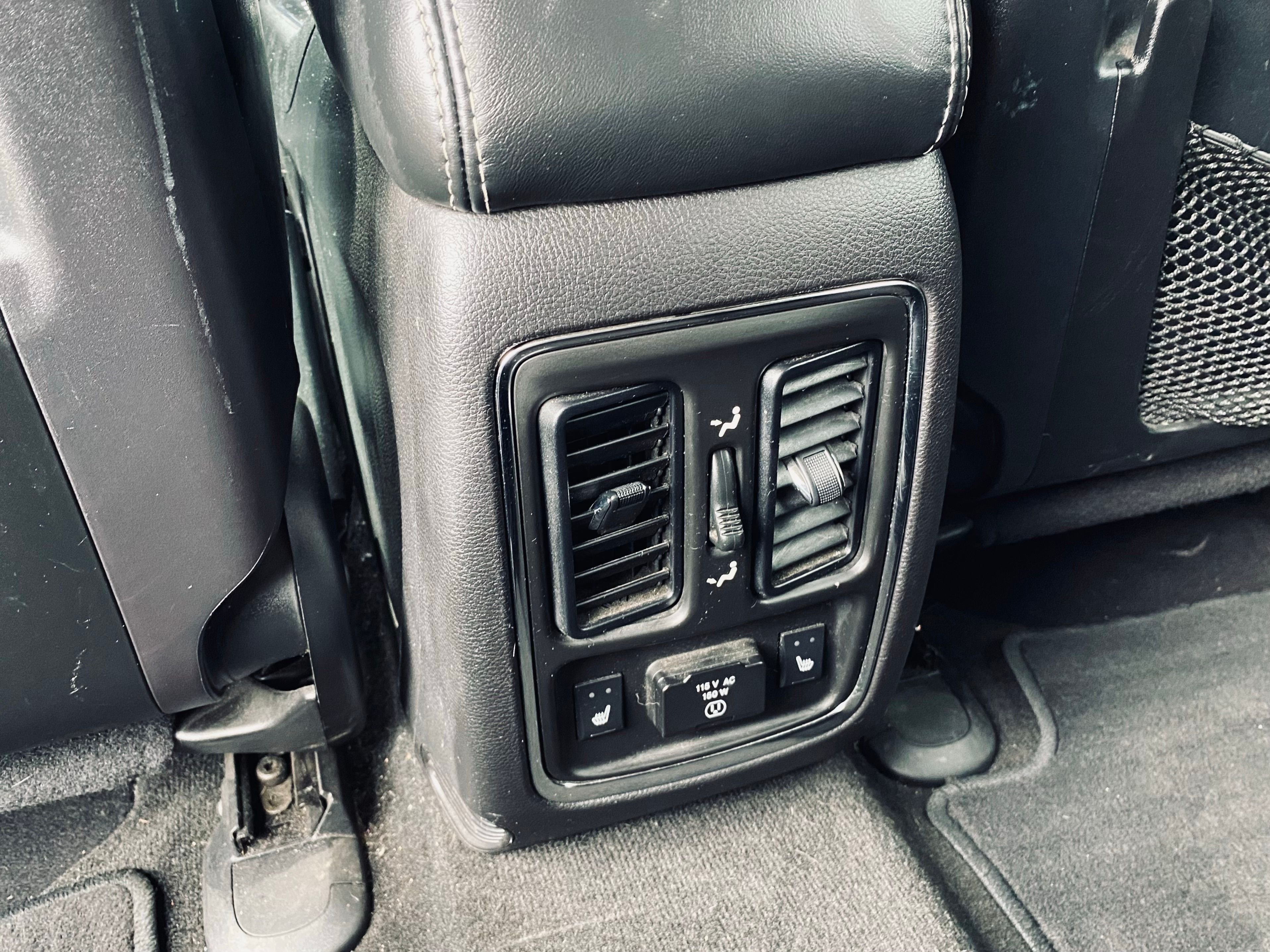 Used 2012 White Dodge Citadel image 27