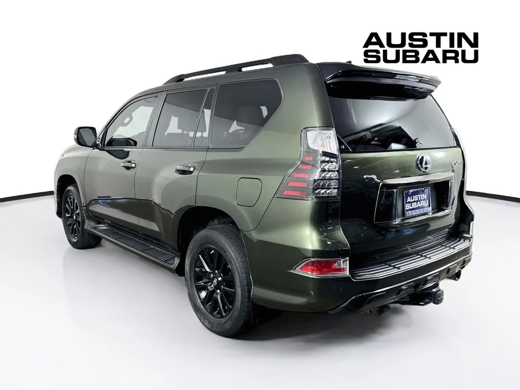 Used 2023 Green Lexus 460 image 5