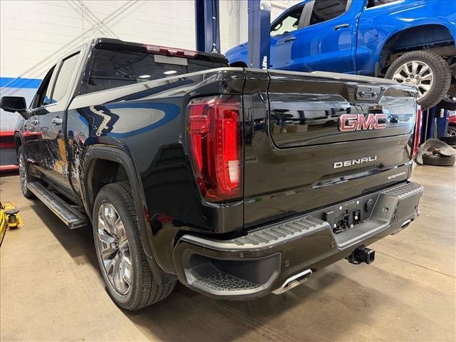 Used 2025 Onyx Black GMC Denali image 16