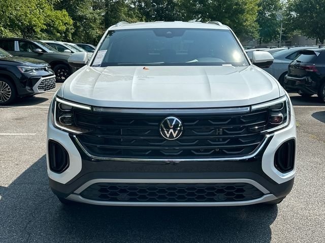 New 2026 Opal White Pearl Volkswagen 2.0T SE image 2