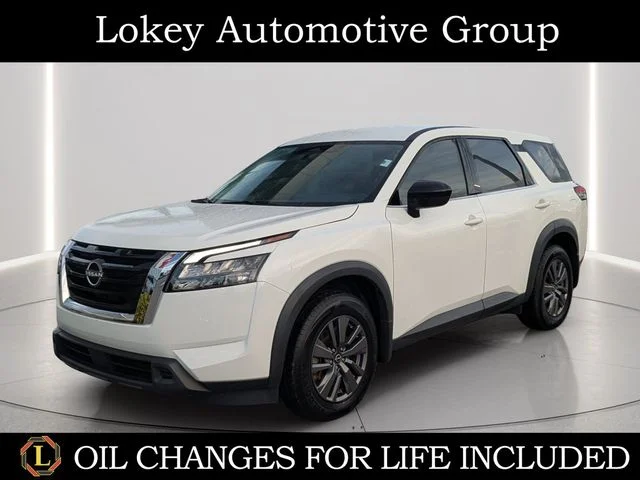 Certified Used 2023 White Nissan S image 1