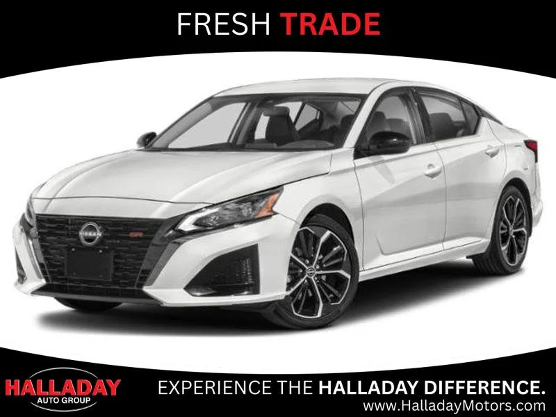 2023 Nissan Altima 2.0 VC-T SR's photo