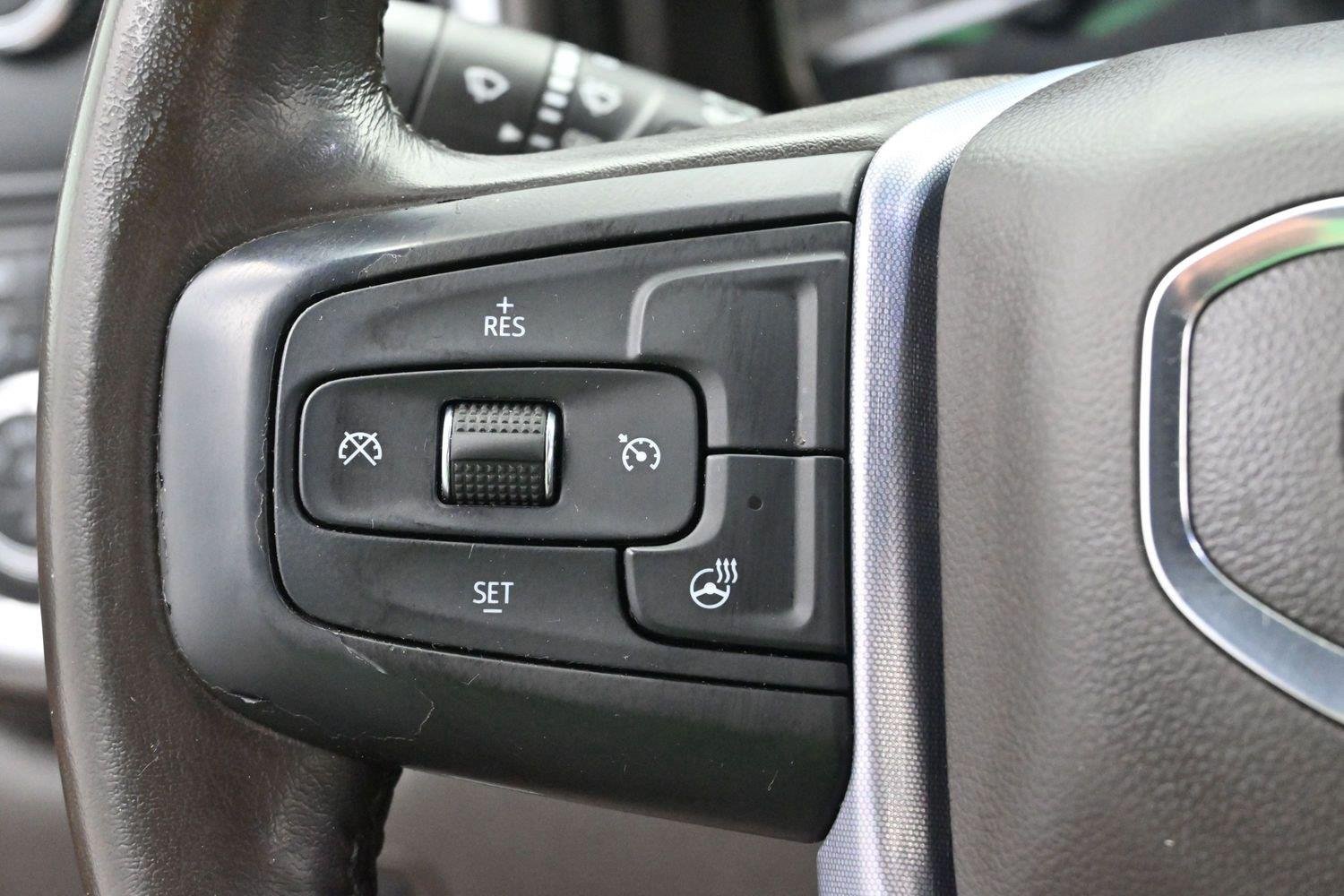 Used 2020 Summit White GMC Elevation image 17
