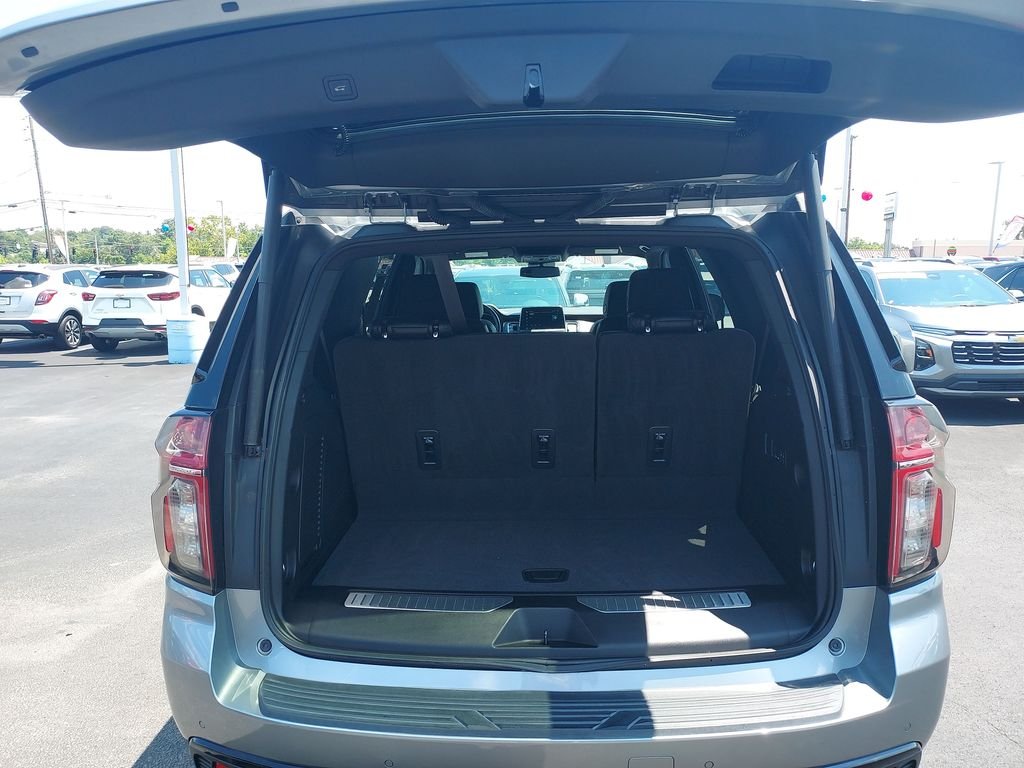Used 2023 Gray Chevrolet Z71 image 9