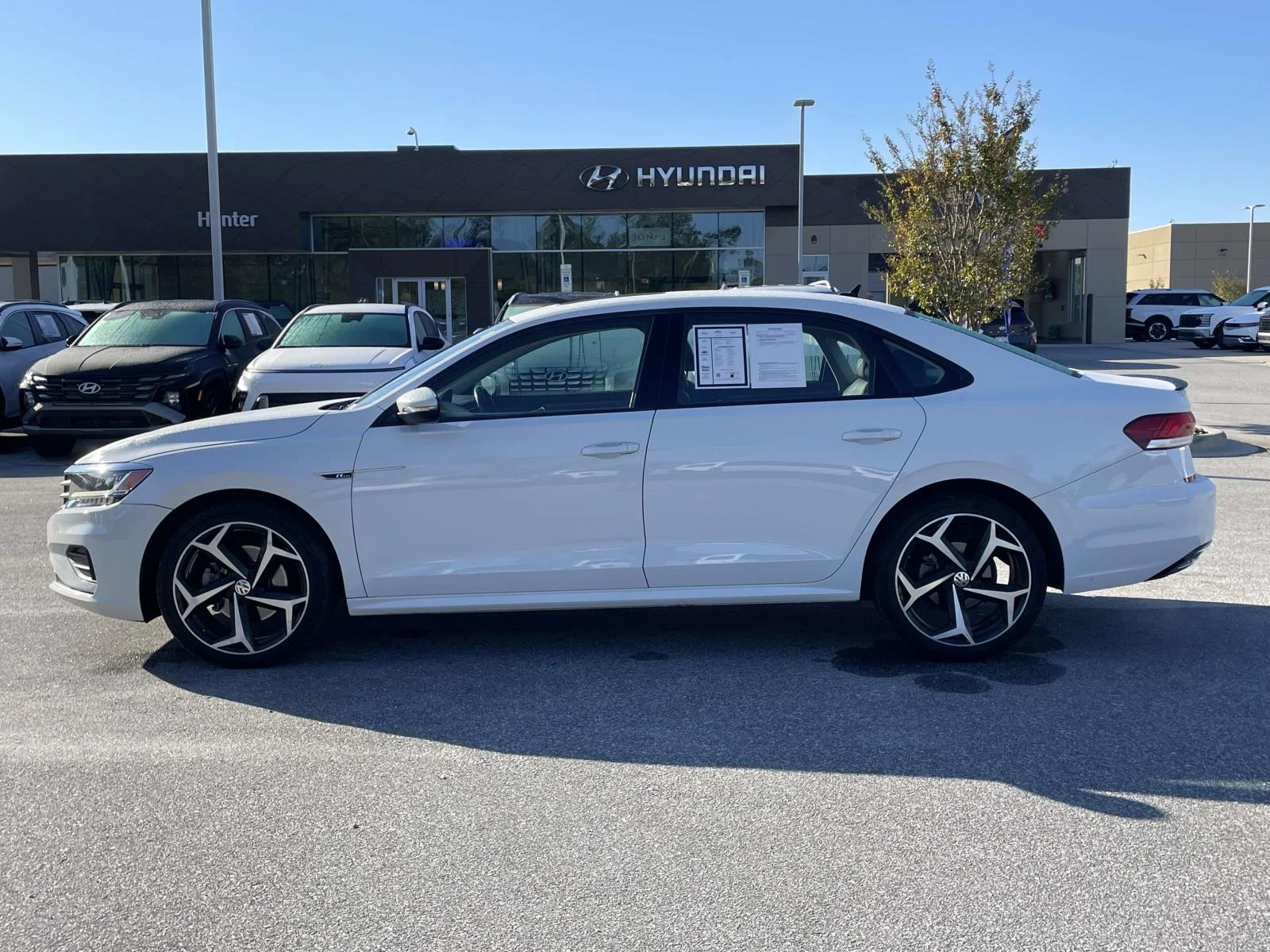 Used 2020 Pure White Volkswagen 2.0T R-Line image 24