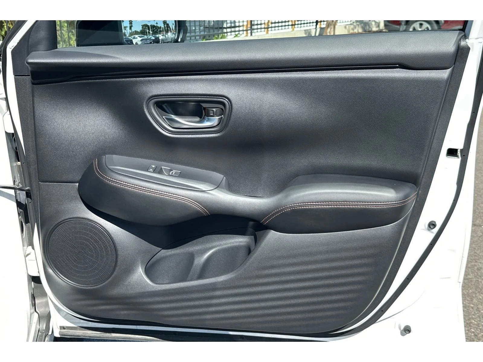 Used 2025 Platinum White Pearl Honda Sport image 21