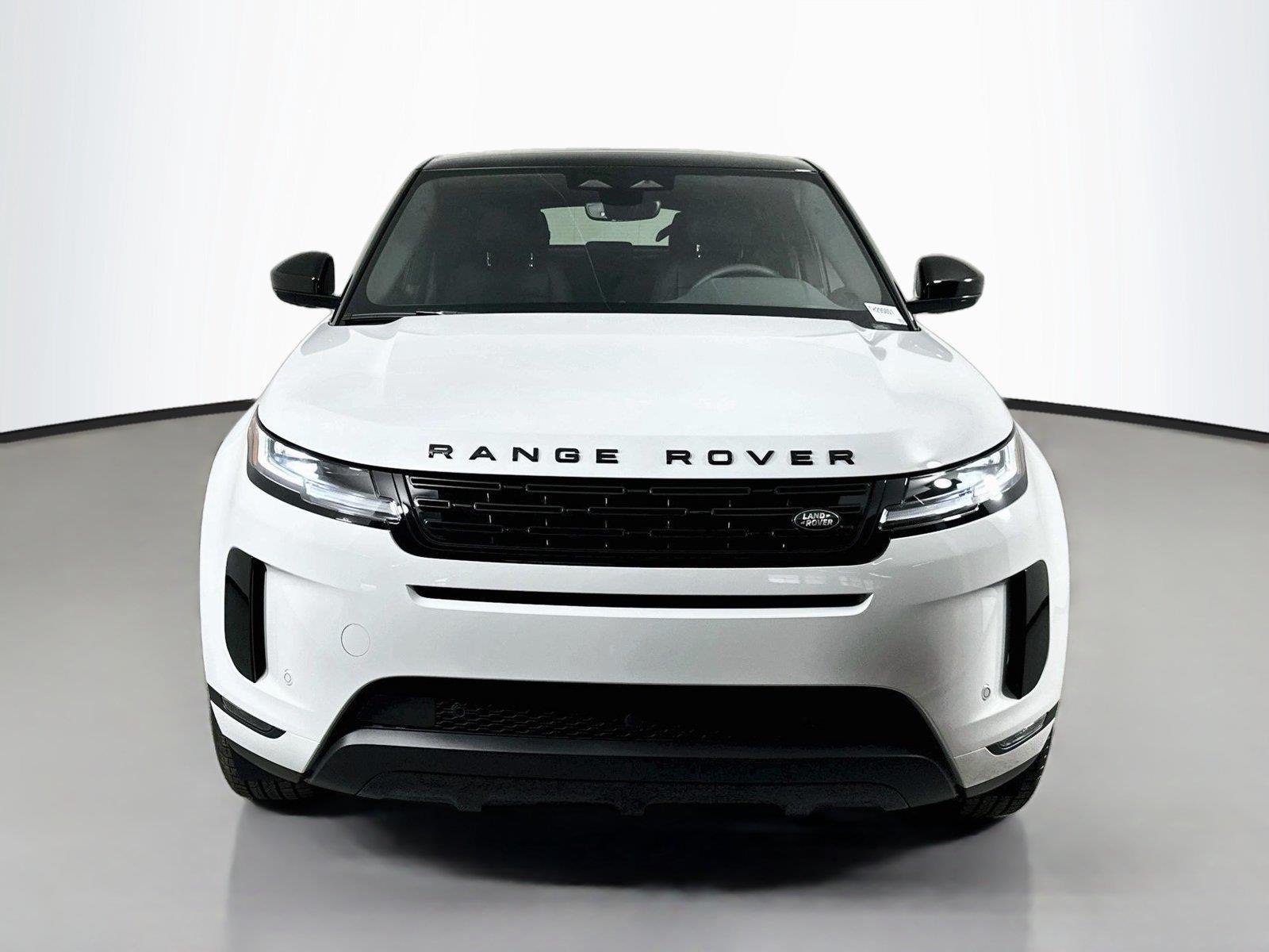 Certified Used 2026 Fuji Whire Land Rover S image 2