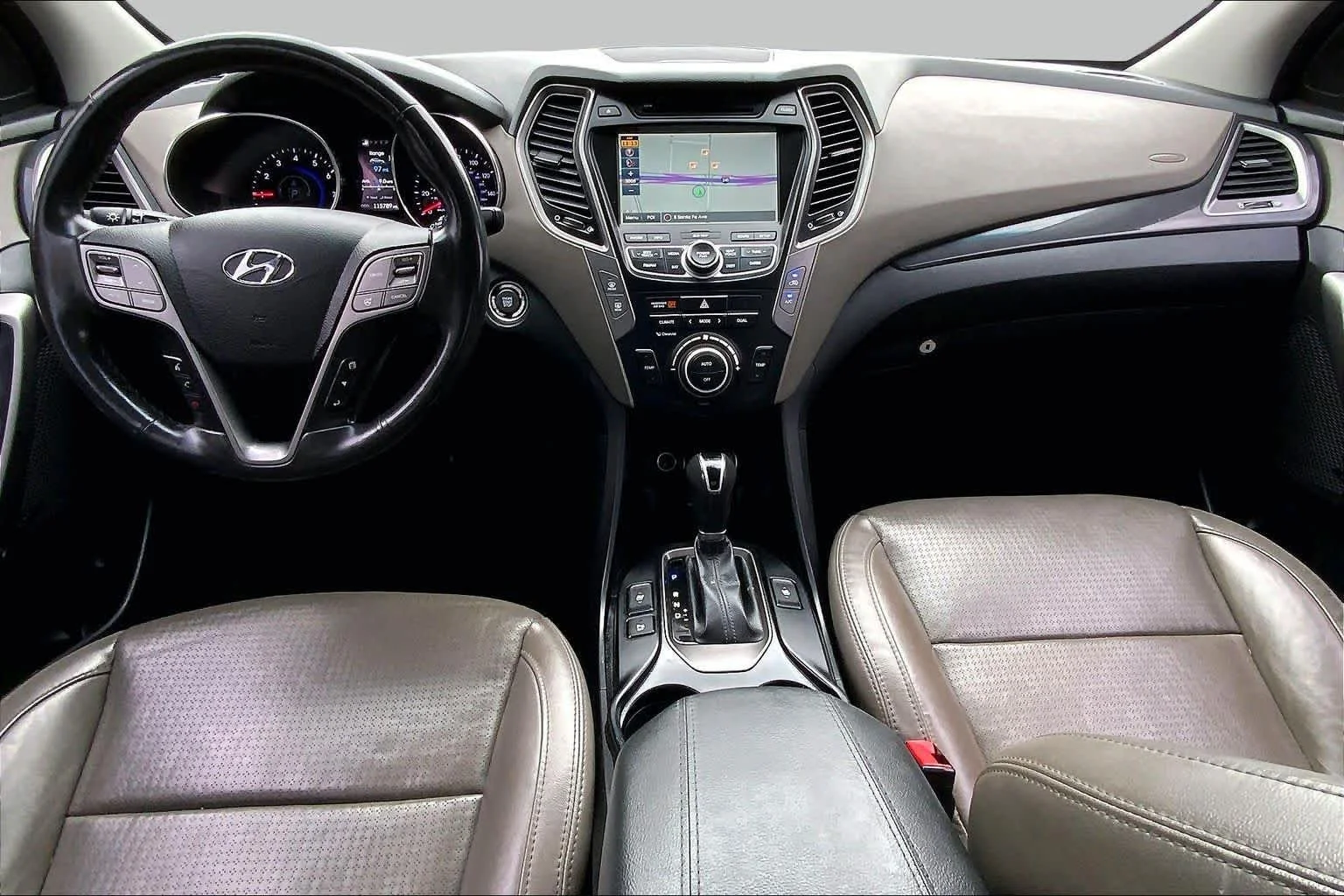 Used 2016 Sparkling Silver Hyundai  image 16