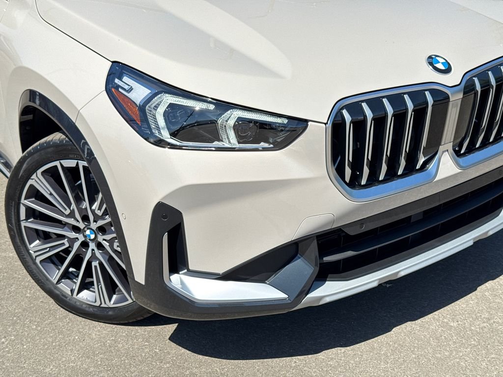 New 2027 Dune Grey Metallic BMW xDrive28i image 6