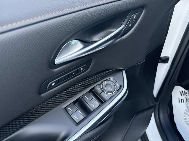 Used 2019 CRYSTAL WHITE TRICOAT Cadillac AWD Sport image 46