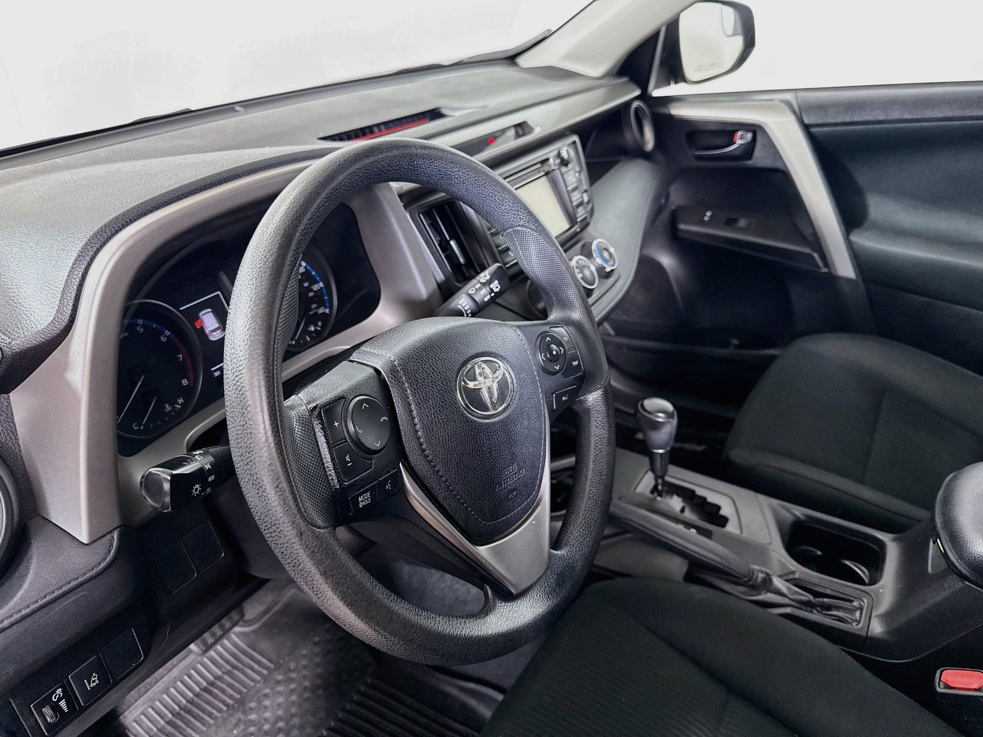 Used 2018 Ruby Flare Pearl Toyota LE image 10