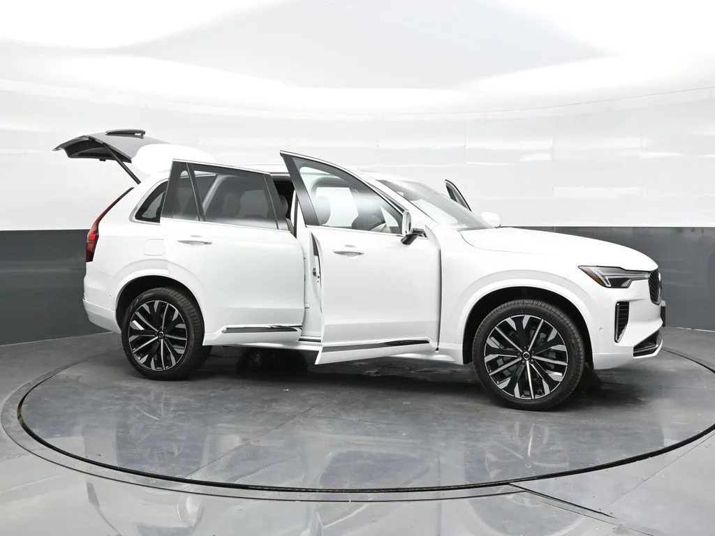 New 2026 Crystal White Volvo Plus image 52