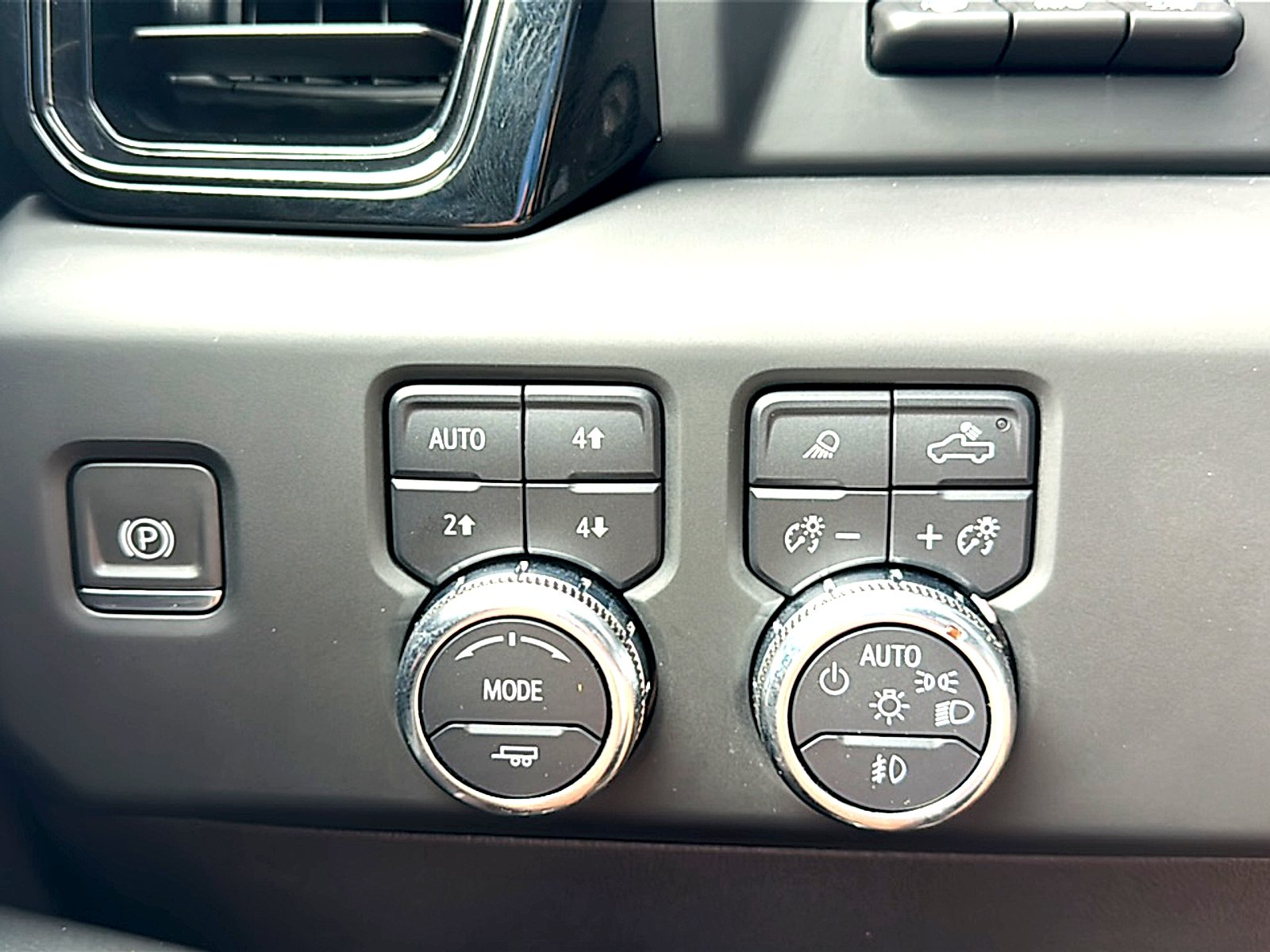 Used 2024 Onyx Black GMC AT4X image 36