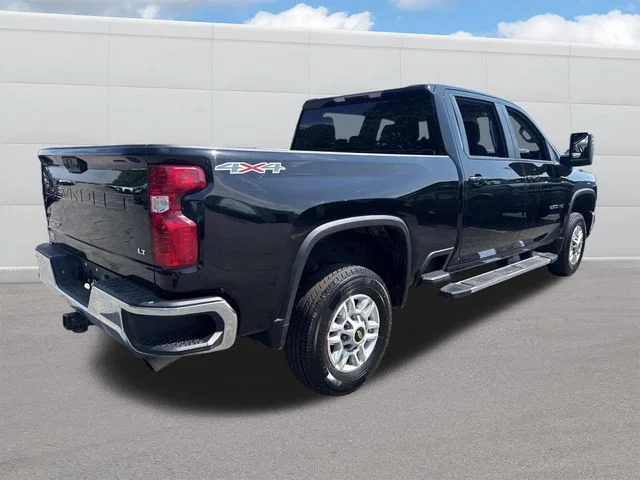 Used 2025 Black Chevrolet LT image 8