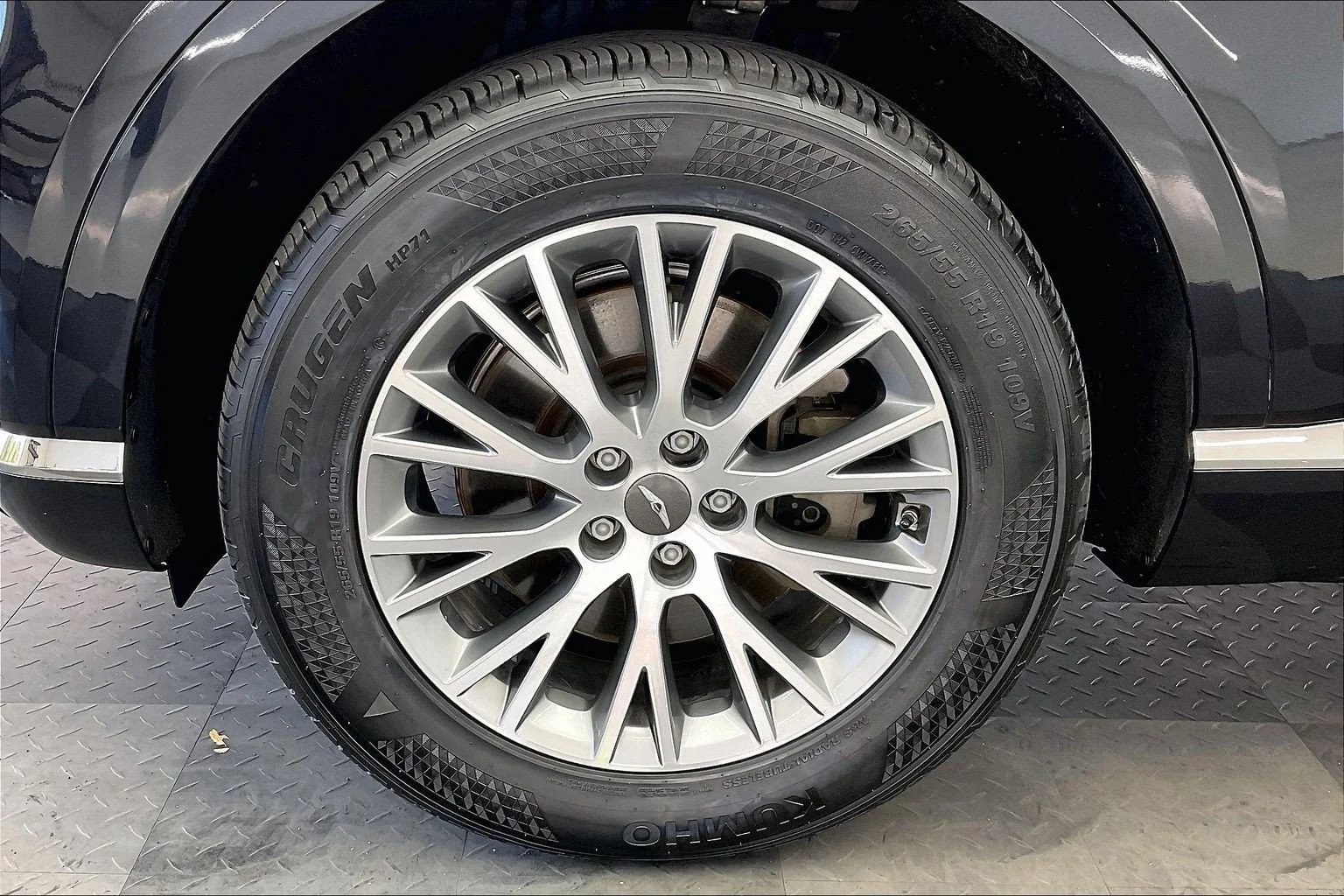 Used 2024 Vik Black Genesis 2.5T image 8
