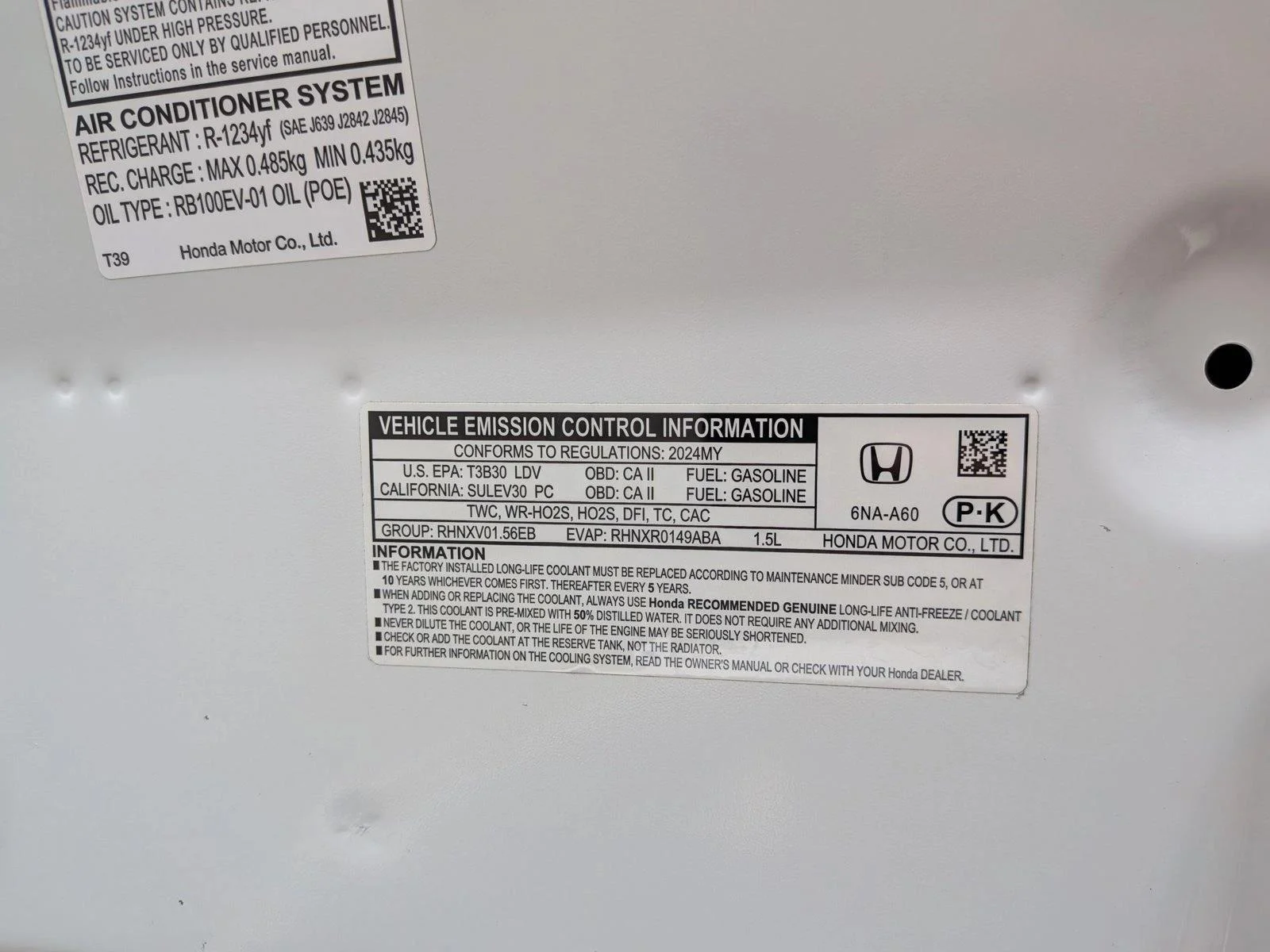 Used 2024 Platinum White Pearl Honda EX image 24