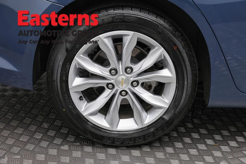 Used 2025 Blue Chevrolet LT image 30