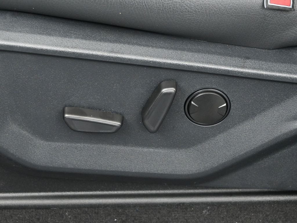 New 2026 Agate Black Metallic Ford Lariat image 11