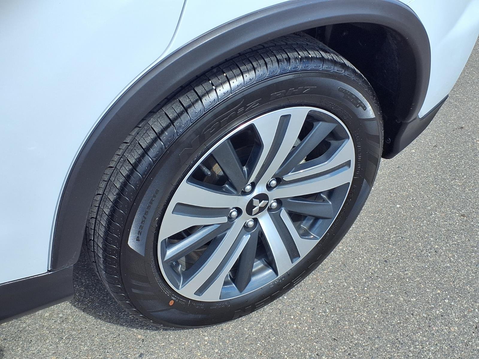 Used 2024  Mitsubishi S image 23