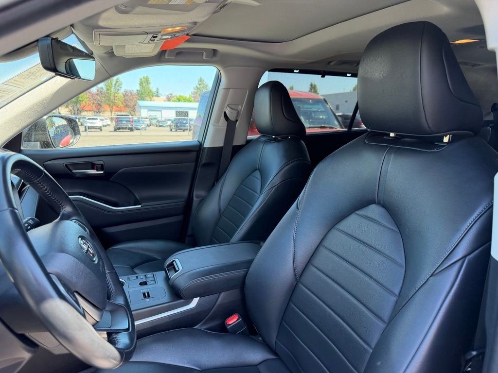 Used 2023 Magnetic Gray Metallic Toyota XLE image 14