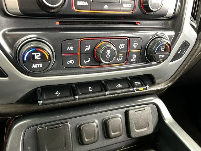 Used 2016 Silver GMC SLT image 23