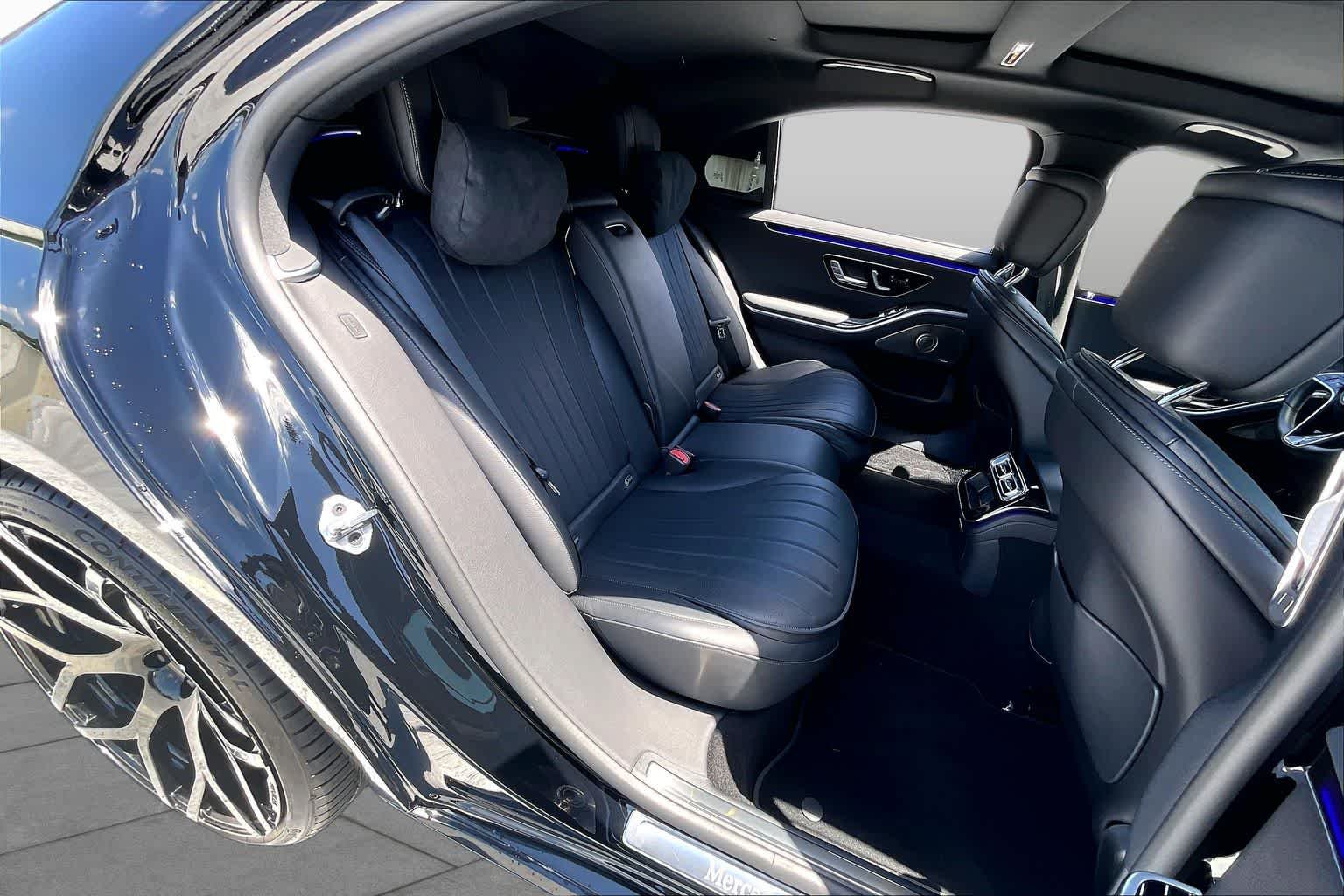 Used 2023 Obsidian Black Mercedes-Benz S 500 image 19