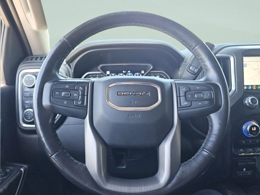 Used 2021 Onyx Black GMC Denali image 35