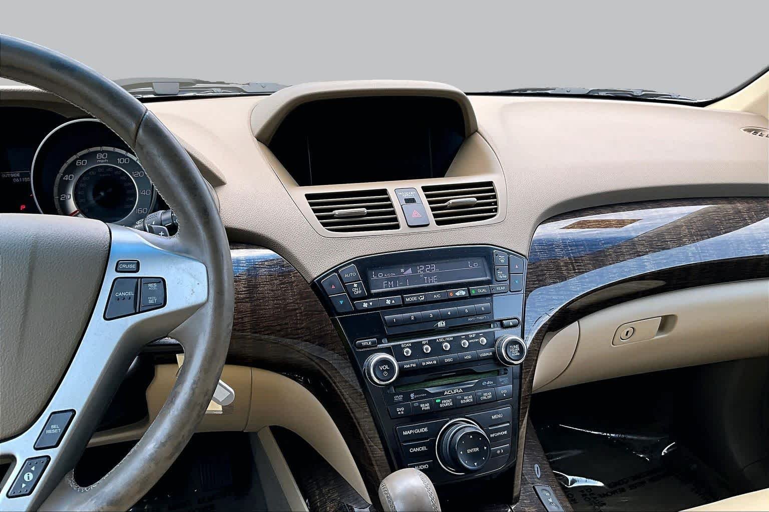 Used 2012 Aspen White Pearl II Acura Tech/Entertainment Pkg image 6