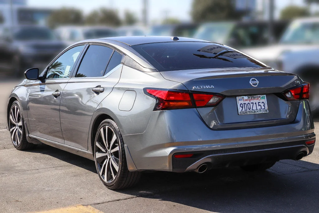 Used 2020 Gray Nissan 2.5 SR image 9