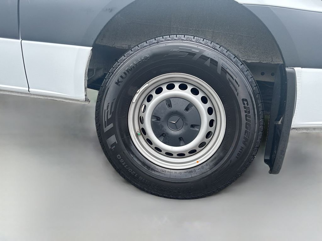 Used 2025 White Mercedes-Benz Cargo 144 WB image 11