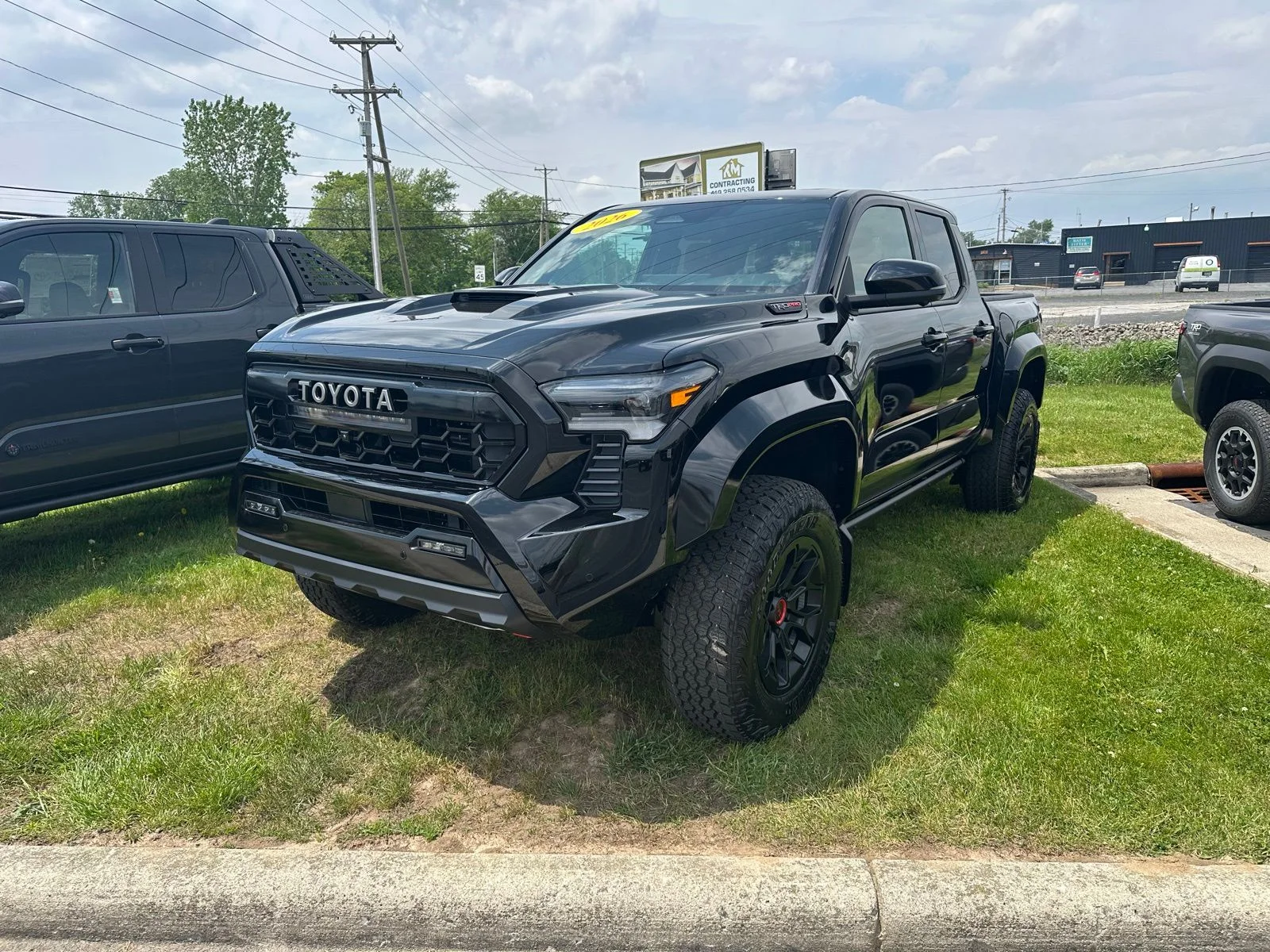 2026 Toyota Tacoma i-FORCE MAX Tacoma TRD Pro