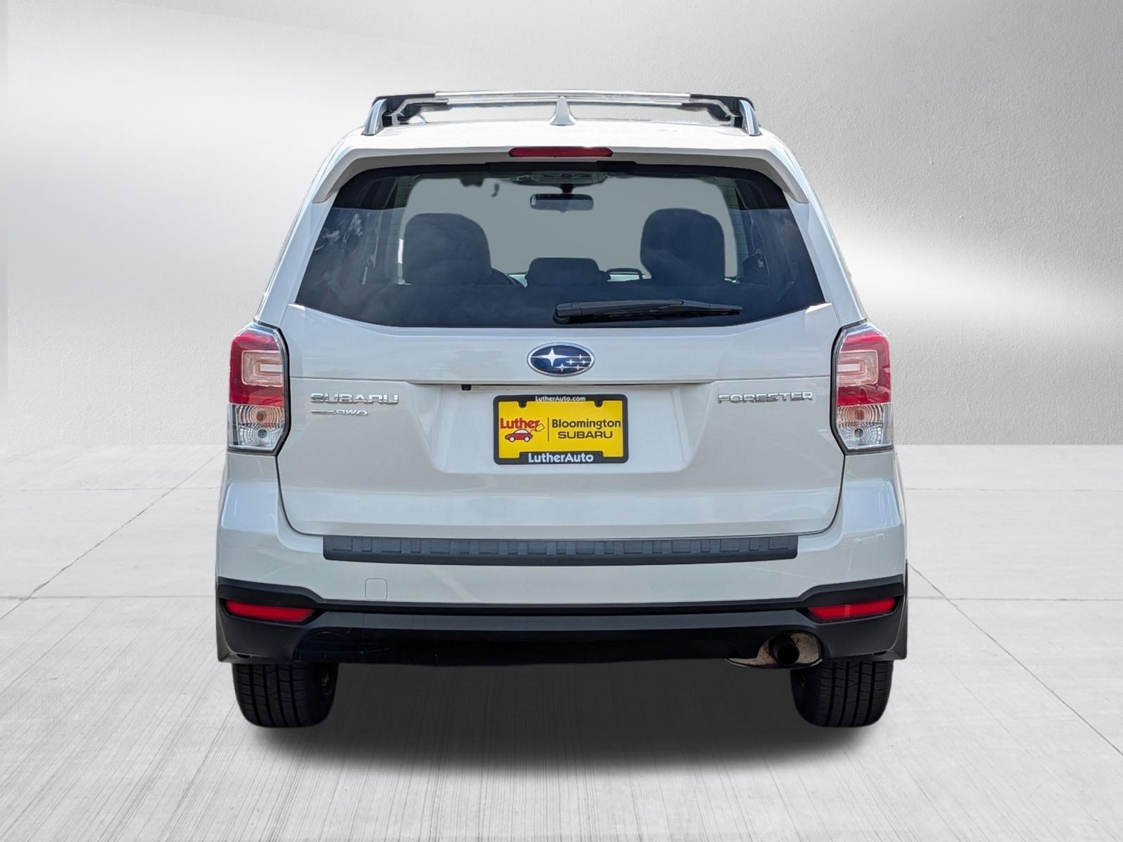 Used 2018 Crystal White Pearl Subaru Premium image 6