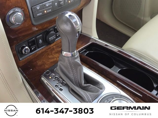 Used 2017 White INFINITI Base image 27