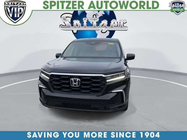 Used 2023 Black Honda LX image 3