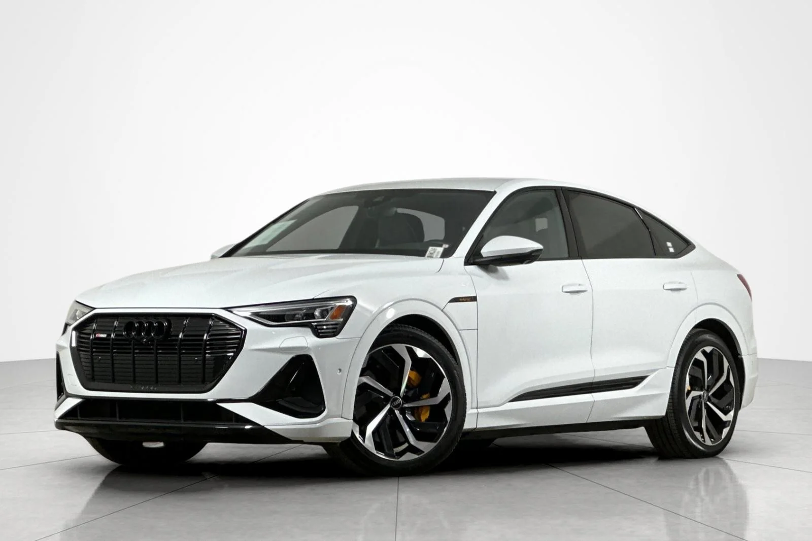 2023 Audi e-tron Sportback 95 kWh Premium Plus quattro's photo