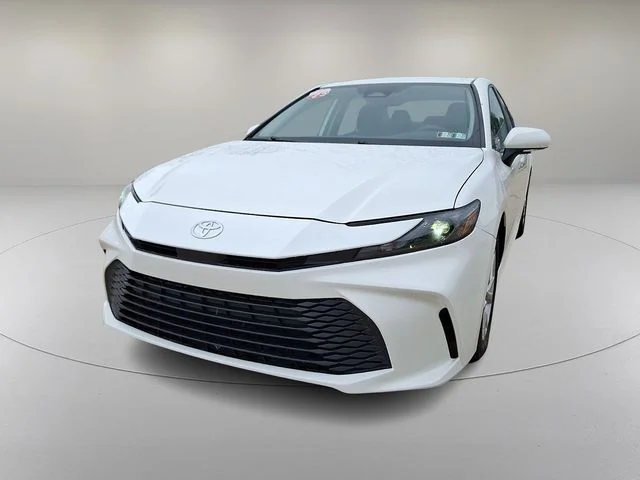 Used 2025 White Toyota LE image 4