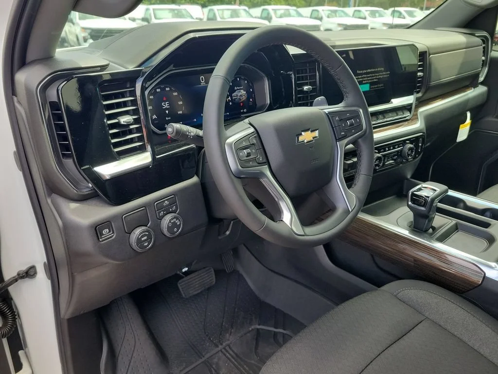 New 2026 Summit White Chevrolet LT image 10