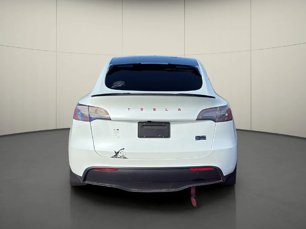 Used 2023  Tesla Long Range image 6