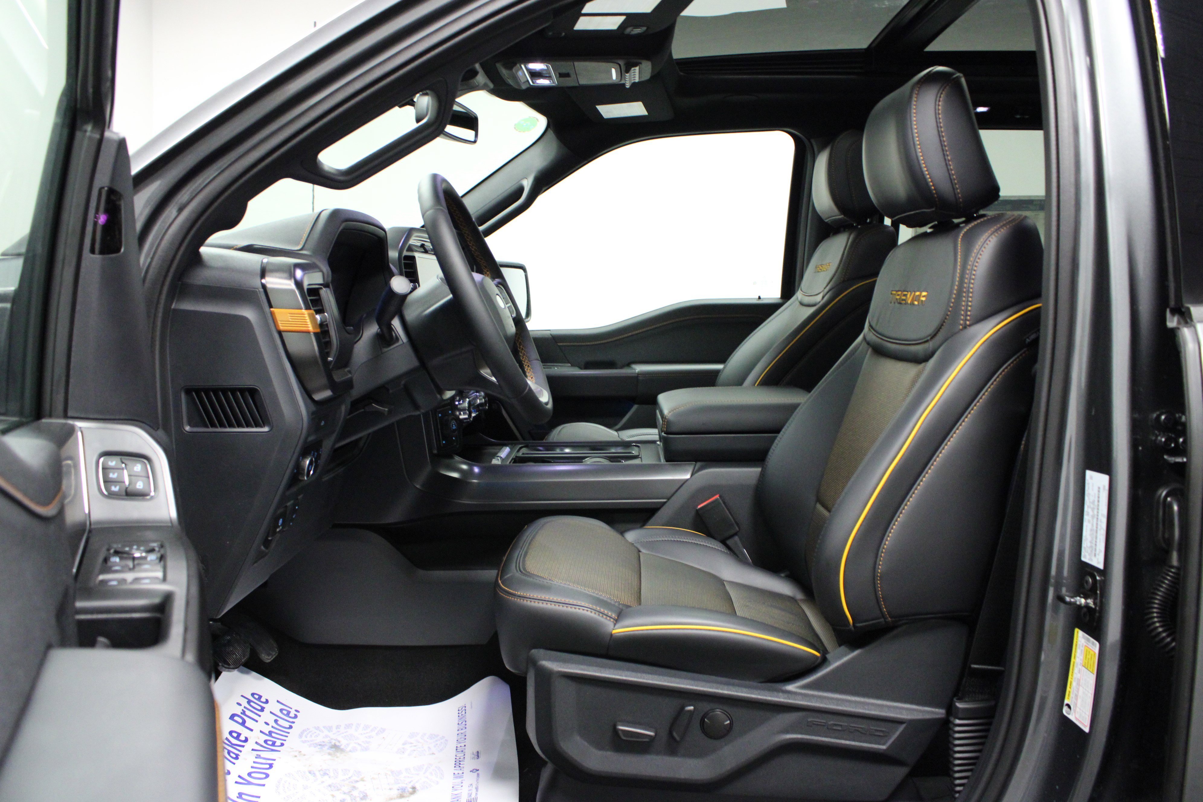 New 2026 Carbonized Gray Metallic Ford Tremor image 12