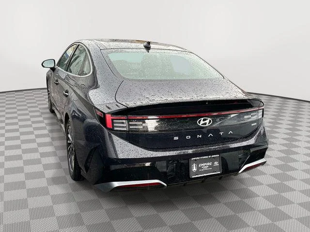 Used 2024 Carbon Blue Hyundai Limited image 4