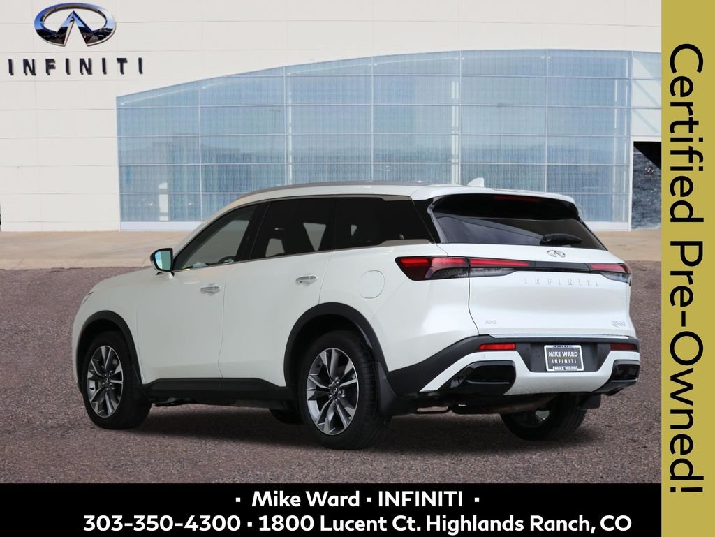 Certified Used 2023 White INFINITI LUXE image 3