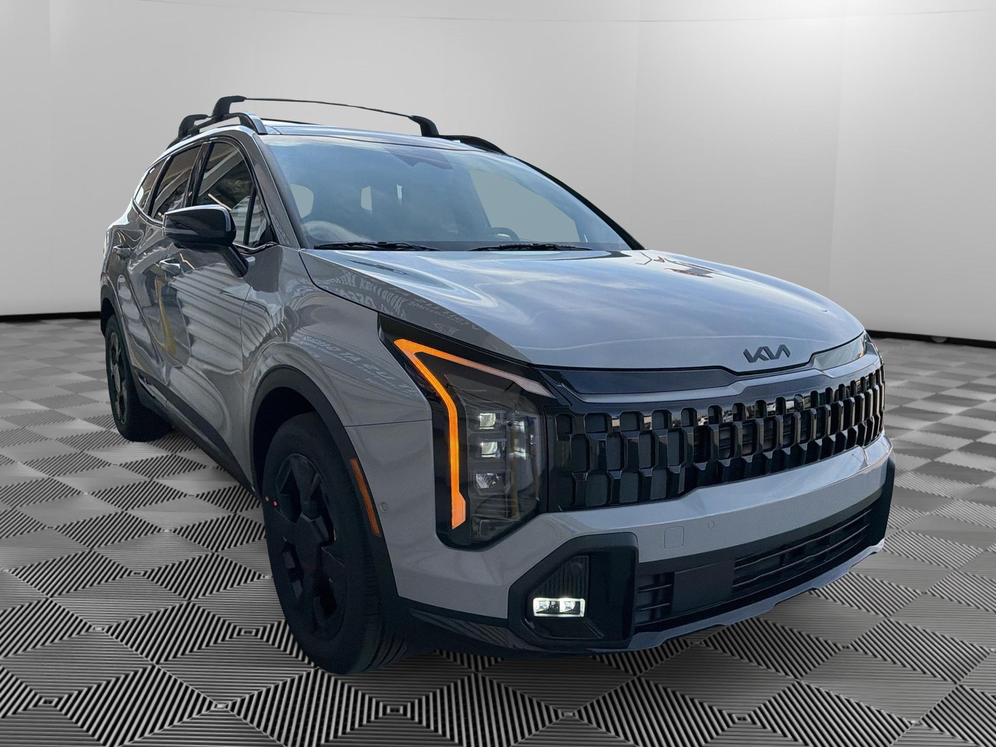 New 2027 Wolf Gray Kia X-Line image 3