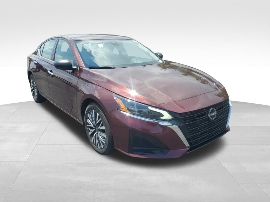 Used 2024 Red Nissan 2.5 SV image 9