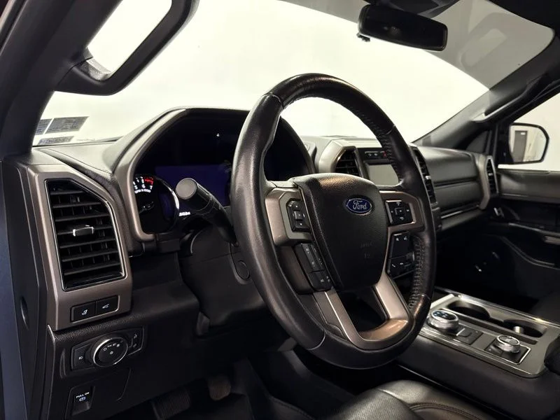 Used 2021 Black Ford XLT image 27