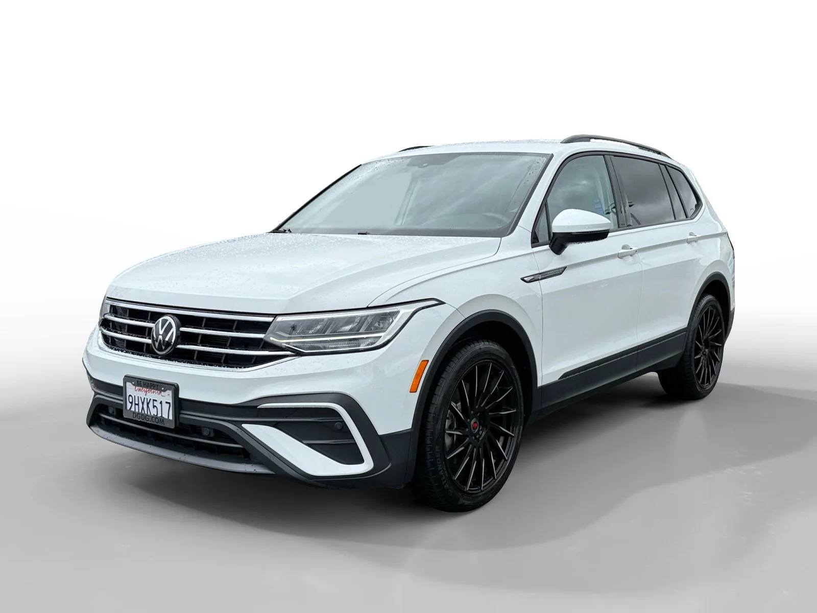 2023 Volkswagen Tiguan 2.0T S's photo