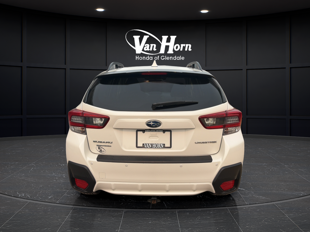 Used 2020 Crystal White Pearl Subaru Limited image 6