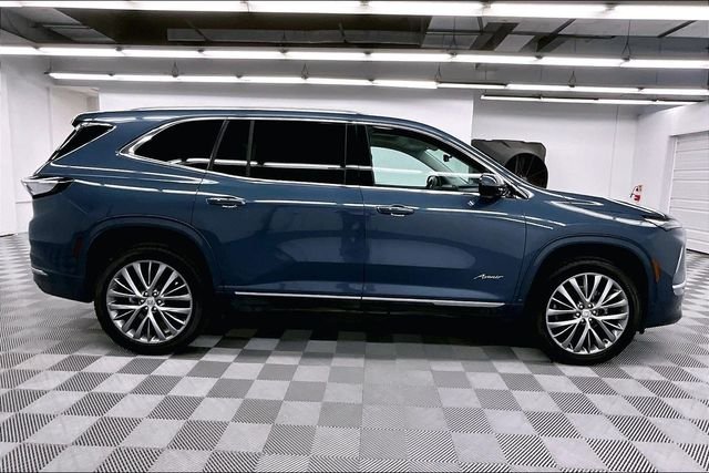 2025 Buick Enclave Avenir - Photo 15