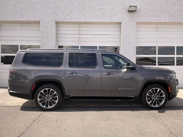 2023 Jeep Wagoneer L