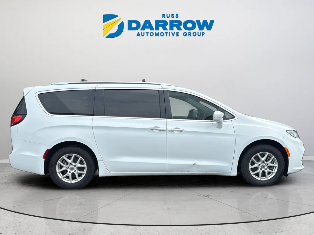 Used 2021 White Chrysler Touring L image 6