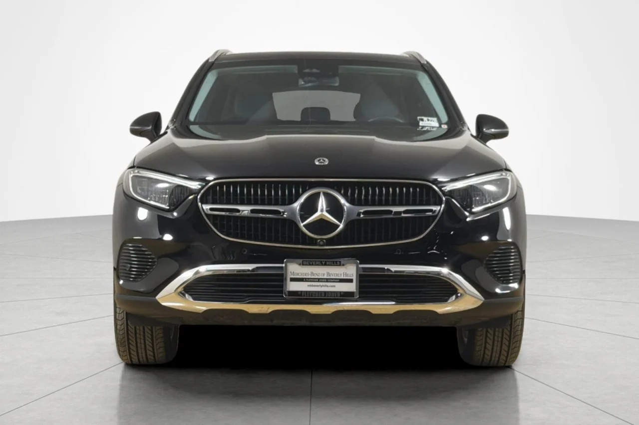 Used 2023 Black Mercedes-Benz GLC 300 image 8